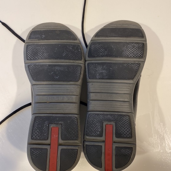 Prada mens low top sneaker - Picture 8 of 9
